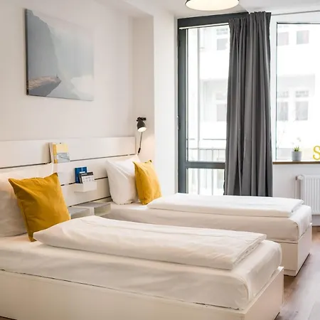 Fantastic 2 Bedroom Appartamento Berlino